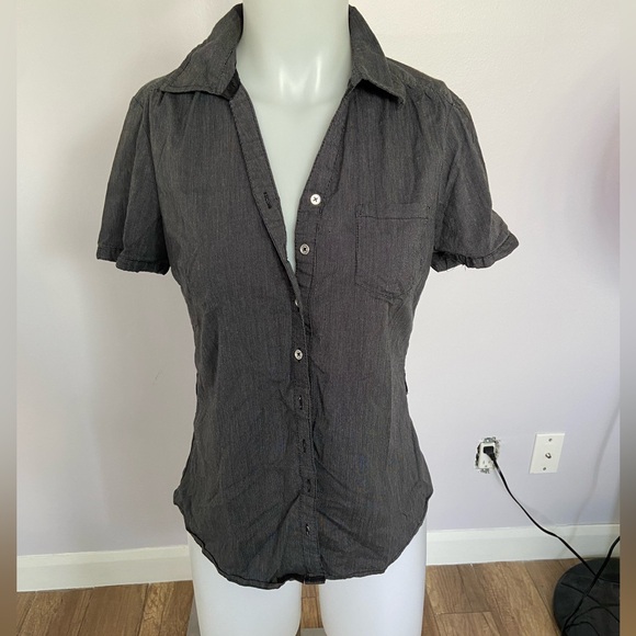 Blouse 🩶 - Picture 1 of 3